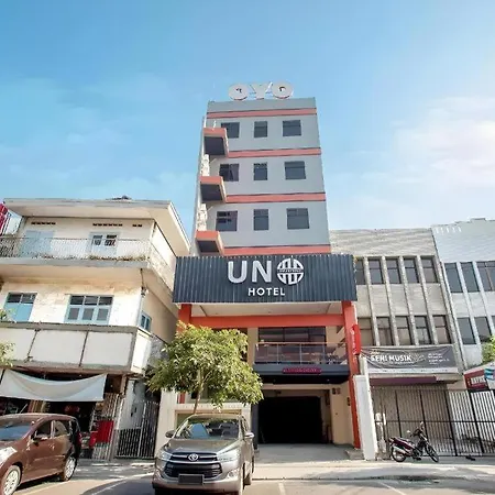 Hotel O Genteng Near Genteng Market Formerly Uno Hotel-3